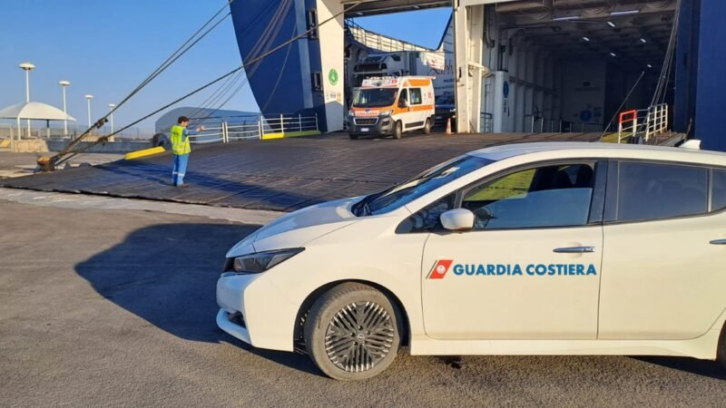 Guardia costiera soccorre passeggera per parto prematuro a bordo della nave Grimaldi