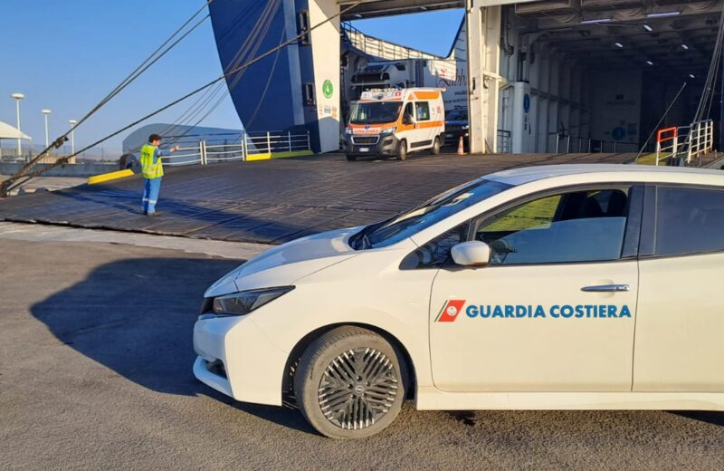 Guardia costiera soccorre passeggera per parto prematuro a bordo della nave Grimaldi