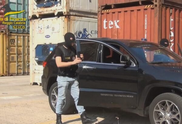 Reggio Calabria. Narcotraffico: smantellata dalla finanza organizzazione internazionale
