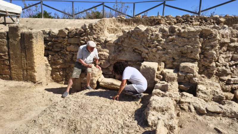 Beni culturali, statua greca in marmo rinvenuta a Mozia