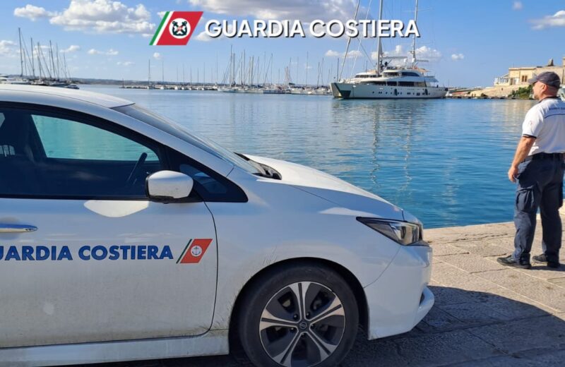 Guardia costiera ferma un “commercial vessel”per carenze legate alla sicurezza della navigazione