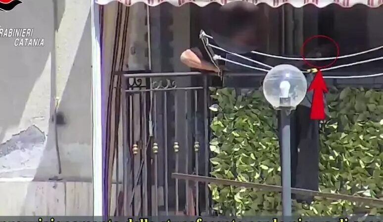 Droga, ordinanza cautelare per 8 indagati a Catania