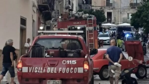 Con auto investe famiglia turisti a Sciacca, donna è grave