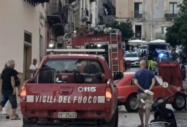 Con auto investe famiglia turisti a Sciacca, donna è grave