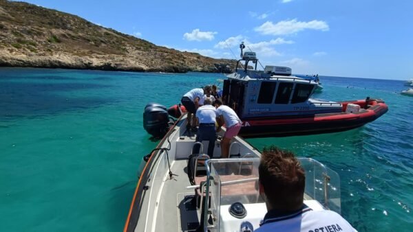 Favignana. Soccorsi due turisti a Cala del Preveto e a Cala Bue  Marino