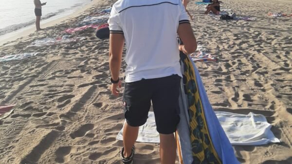 San Vito Lo Capo. Blitz di guardia costiera, carabinieri e vigili urbani sulla spiaggia