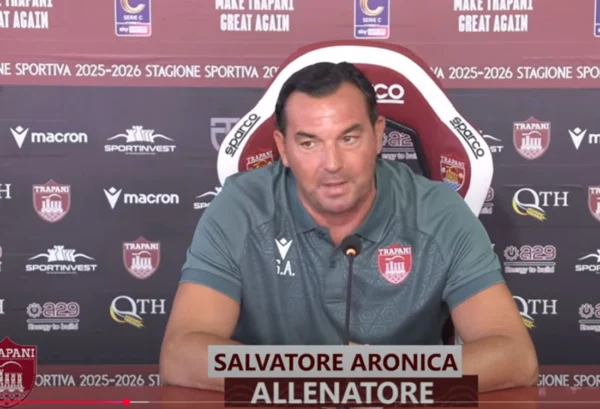 Salvatore Aronica in conferenza stampa precampionato Trapani 2025