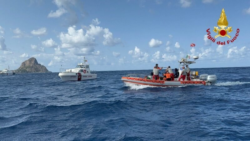 Ricerche in corso a largo di Trappeto del giovane scomparso in mare