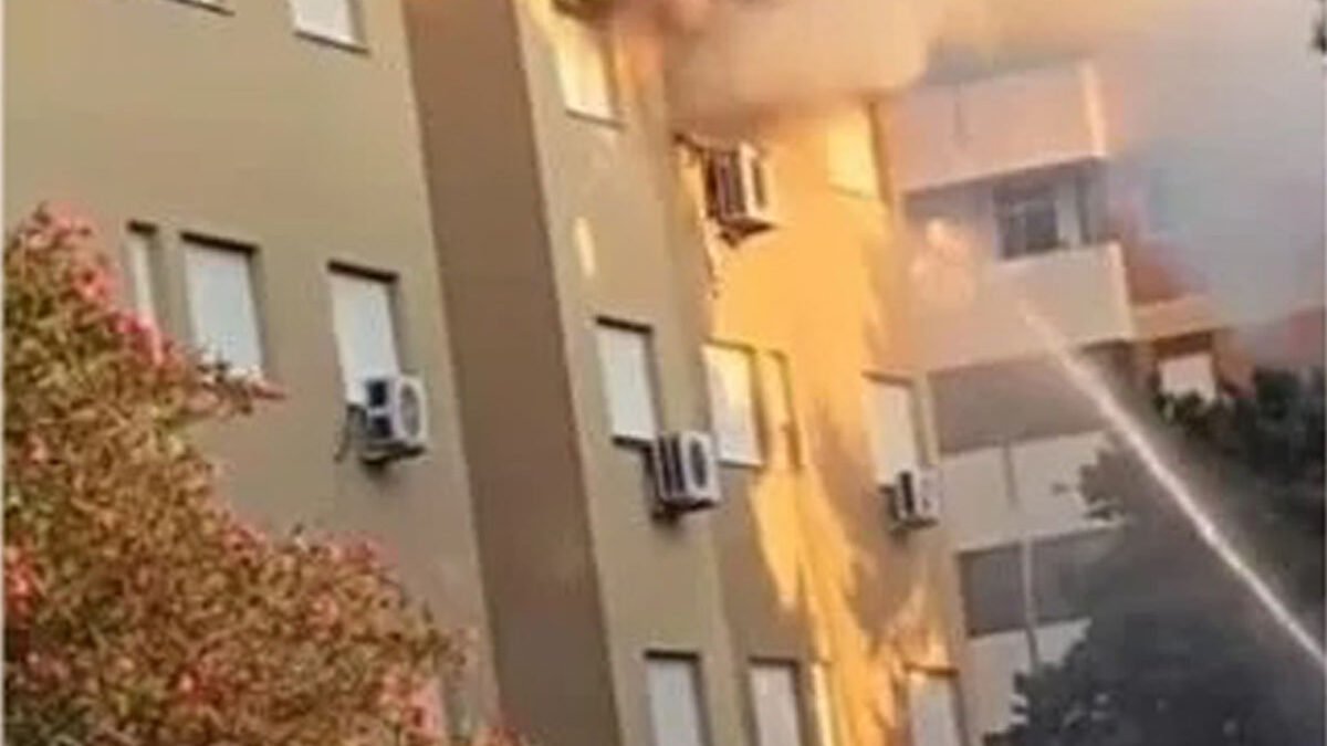 INCENDIO via de santis