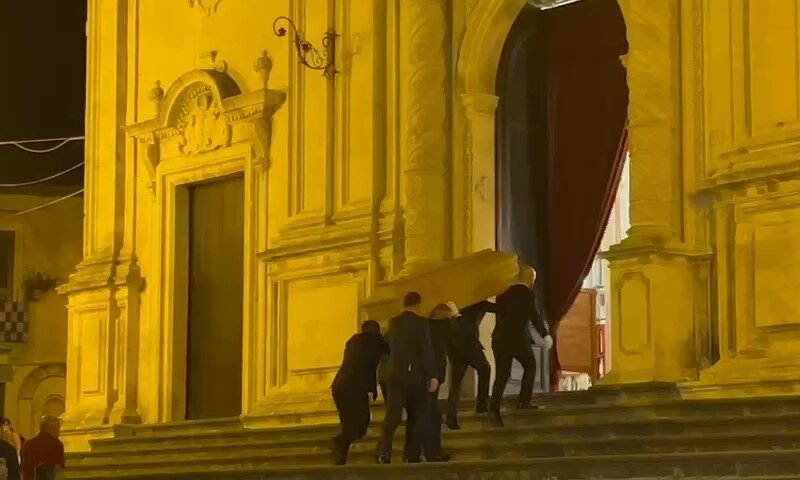 Pippo Baudo, oggi l’ultimo saluto al re della Tv italiana