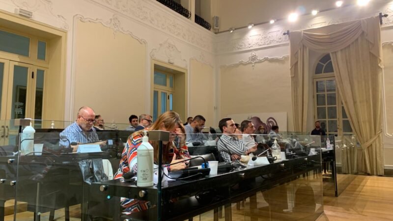 La minoranza: “Maggioranza sfaldata”