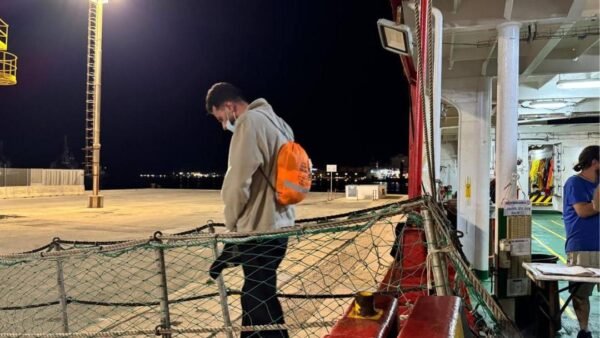 Liberiamo la nave Mediterranea: presidio cittadino al Ronciglio