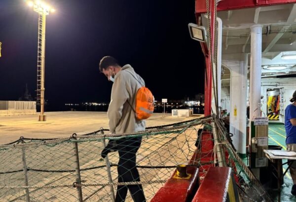 Liberiamo la nave Mediterranea: presidio cittadino al Ronciglio