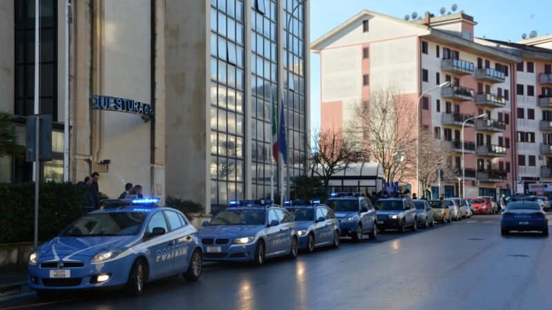 Ragusa. Estorce denaro all’ex datore di lavoro: arrestato un albanese di 30 anni
