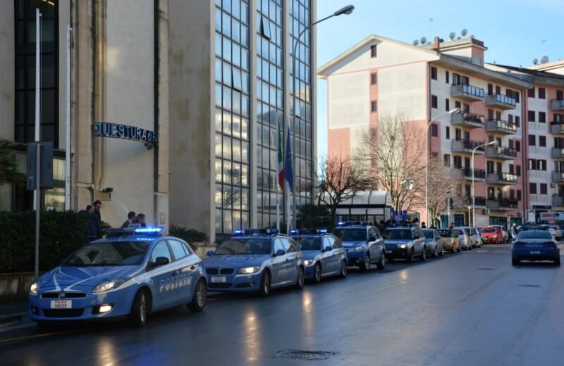 Ragusa. Estorce denaro all’ex datore di lavoro: arrestato un albanese di 30 anni