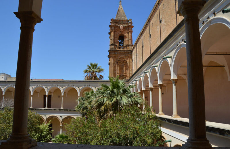 Visita al Tesoro della Madonna di Trapani