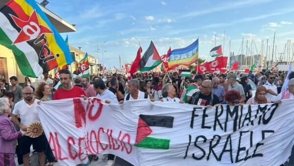 Corteo Global Sumud Flotilla, oltre un migliaio a Catania
