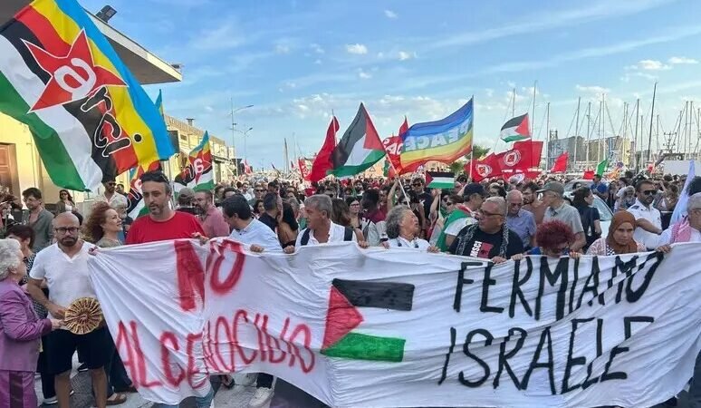 Corteo Global Sumud Flotilla, oltre un migliaio a Catania