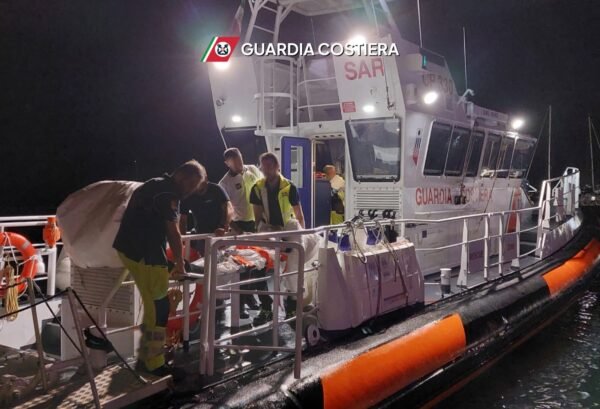 Guardia Costiera soccorre, membro nave da crociera MSC