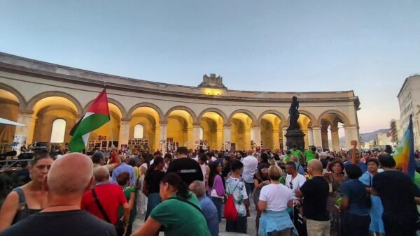 Trapani in piazza per dire No alla guerra fra i popoli