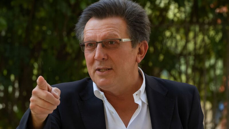 Non le urla ma la politica del confronto