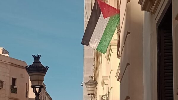 Palazzo D’Alì espone la bandiera palestinese