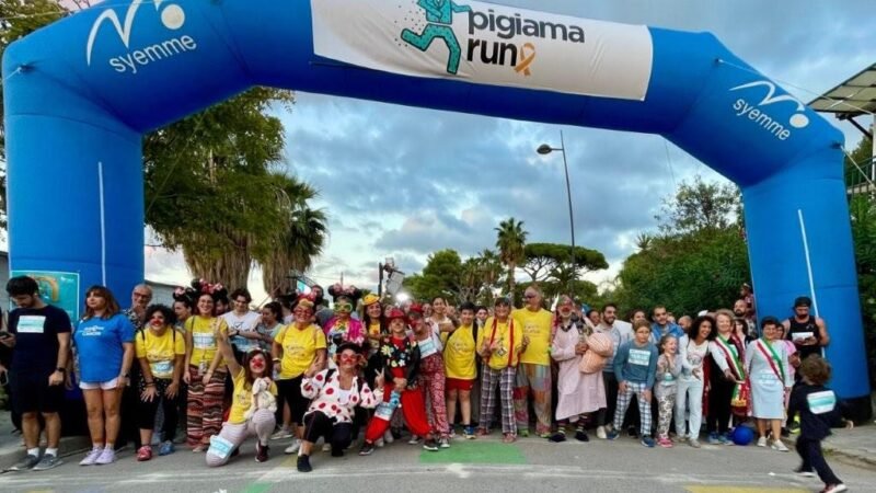 Correre in pigiama per amore. Quinta edizione di Pigiama Run di Lilt Palermo a Mondello