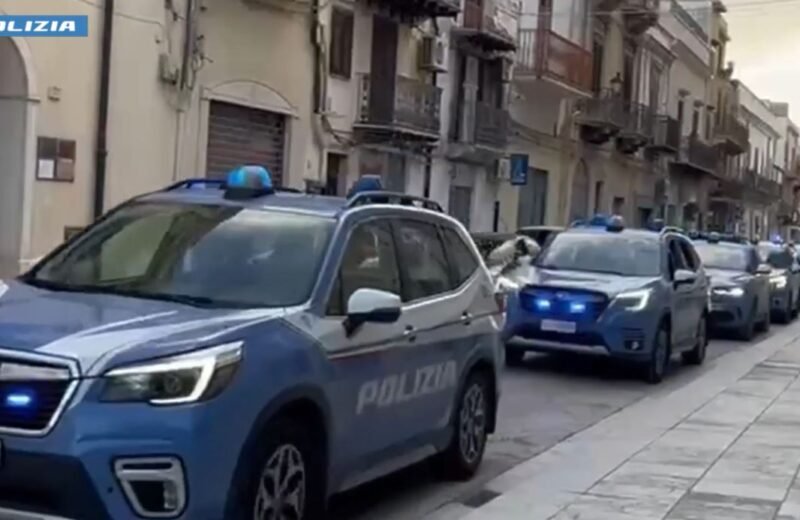 Blitz antidroga. Azienda coltivava “canapa light”, ma in realtà era canapa indiana [Video]