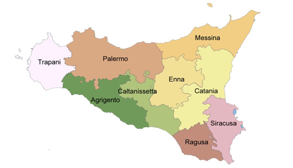 Mappa delle province della Sicilia con Trapani, Palermo, Messina, Agrigento, Catania, Siracusa, Ragusa, Enna e Caltanissetta