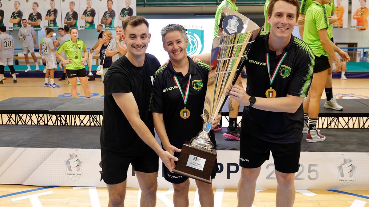 staff tecnico con supercoppa