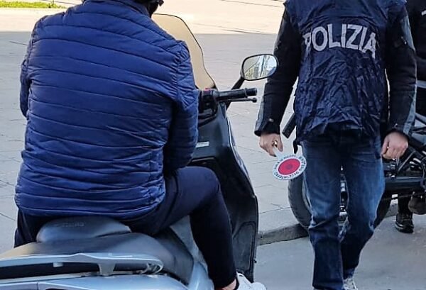 Palermo. Trovato con la droga negli slip, in manette giovane di 25 anni