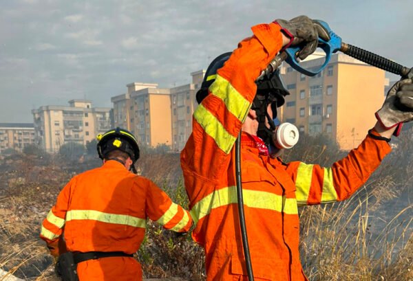 Portopalo, volontari della protezione civile aggrediti da un cittadino, in tre finiscono in ospedale