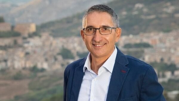 Asp sospende in via cautelare l’attività della ditta trapanese che fornisce i pasti alla mensa scolastica di Calatafimi