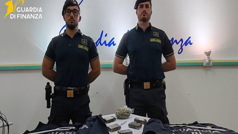 Trasportava droga, arrestato dalla finanza di Termini Imerese