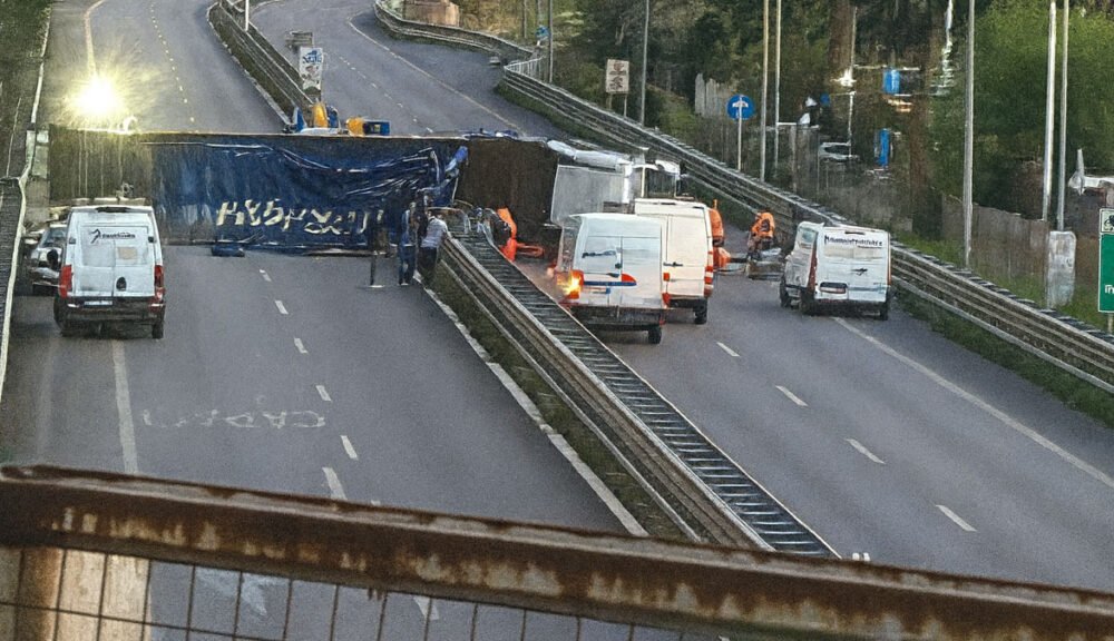 Incidente A29 tir ribaltato blocca l’autostrada