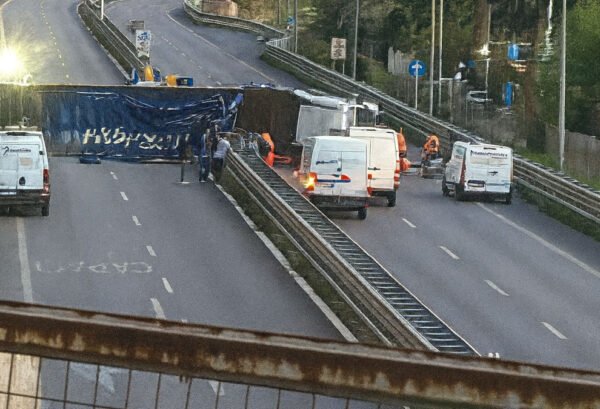 Incidente A29 tir ribaltato blocca l’autostrada