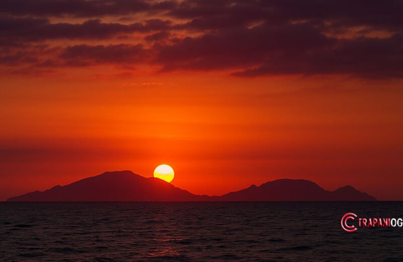 Tramonto sulle Isole Egadi visto da Trapani