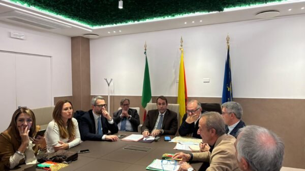 Riunione sindaci Trapani con Sammartino