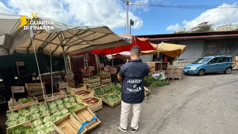 La guardia di finanza di Palermo, sequestra un mercato ortofrutticolo abusivo