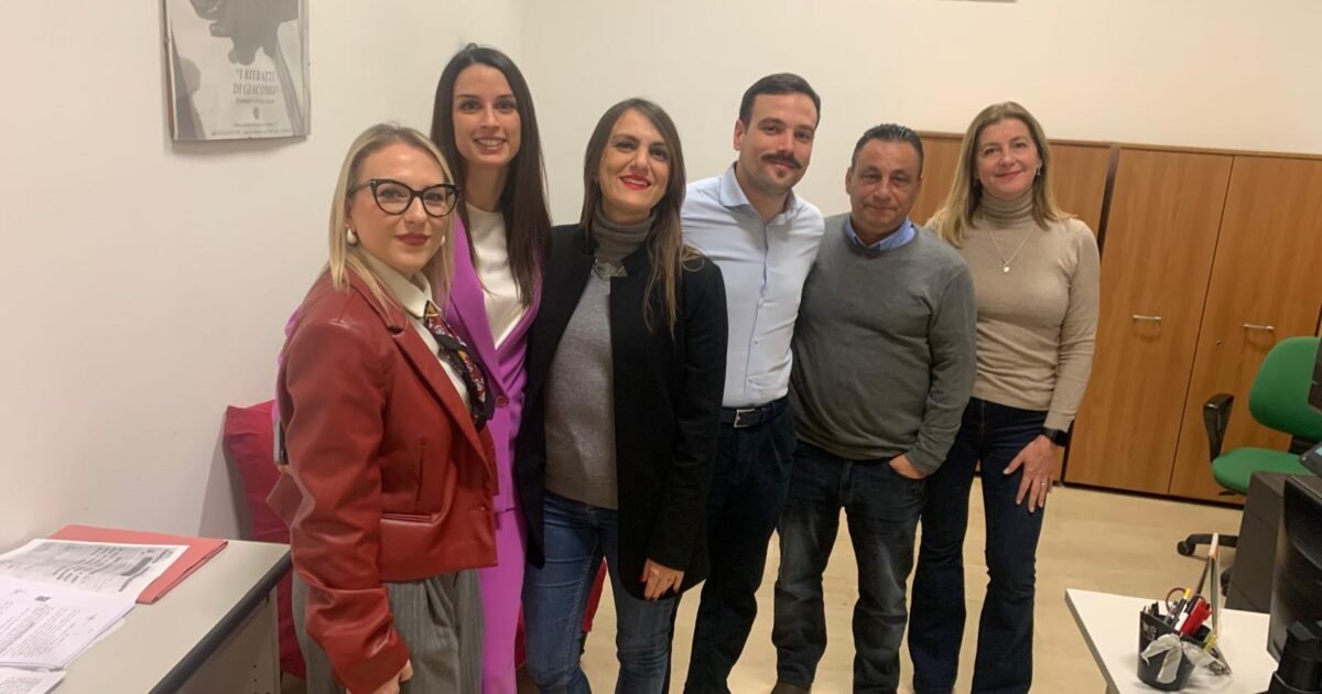 promotori presentazione della mozione contro i circhi con animali